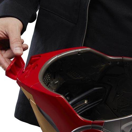 Marvel Legends Series Iron Man Premium Electronic Helmet - Imagen 3