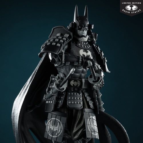 DC Direct Batman Black & White Estatua 1/10 Batman Ninja 20 cm - Imagen 5