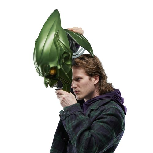 Marvel Legends Series Green Goblin Roleplay Helmet Spider-Man: No Way Home - Imagen 13