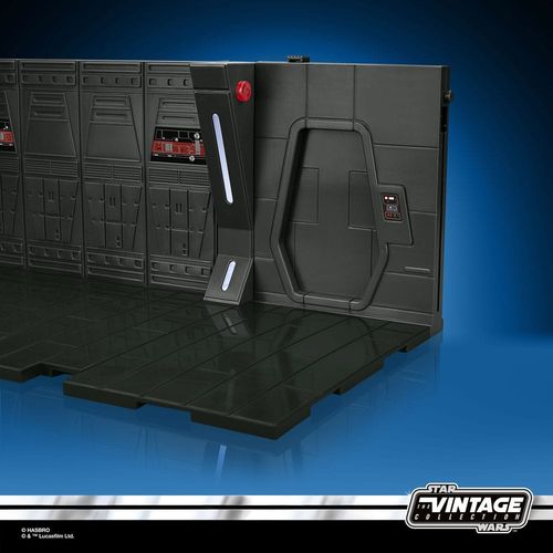 Star Wars The Vintage Collection Moff Gideon’s Imperial Light Cruiser Hallway - Imagen 11
