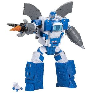 Transformers Generations Selects Titan Class Guardian Robot & Lunar-Tread